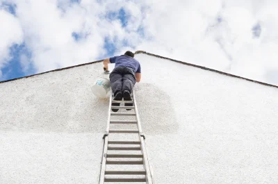 Peinture extérieure à la Feuillade — façades et ravalement